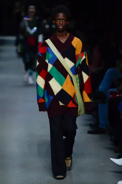 Look 43